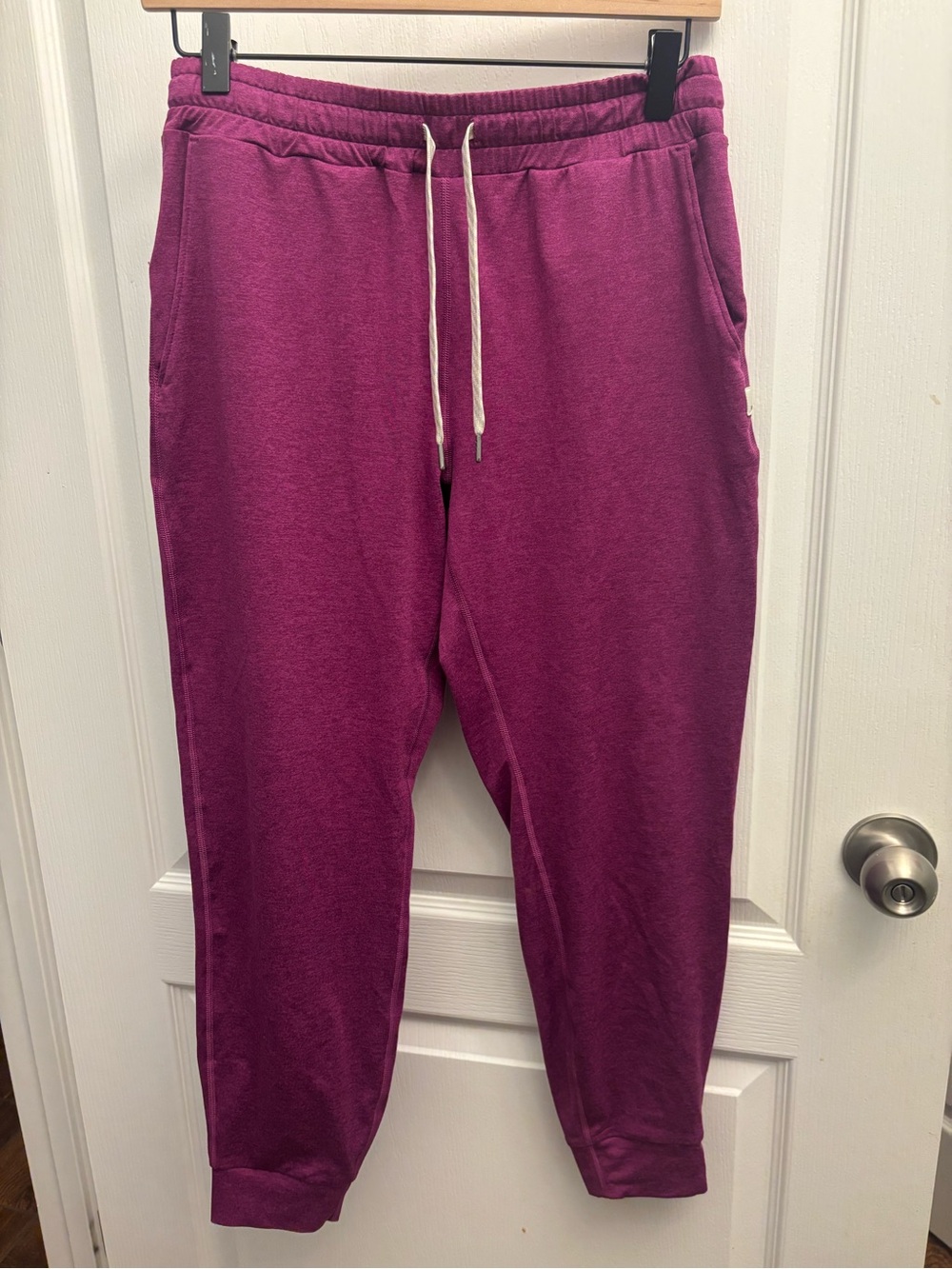 Vuori Women’s Pants - Size Small